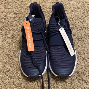 Women’s~Fabletics~Navy Tennis shoes~Size 7